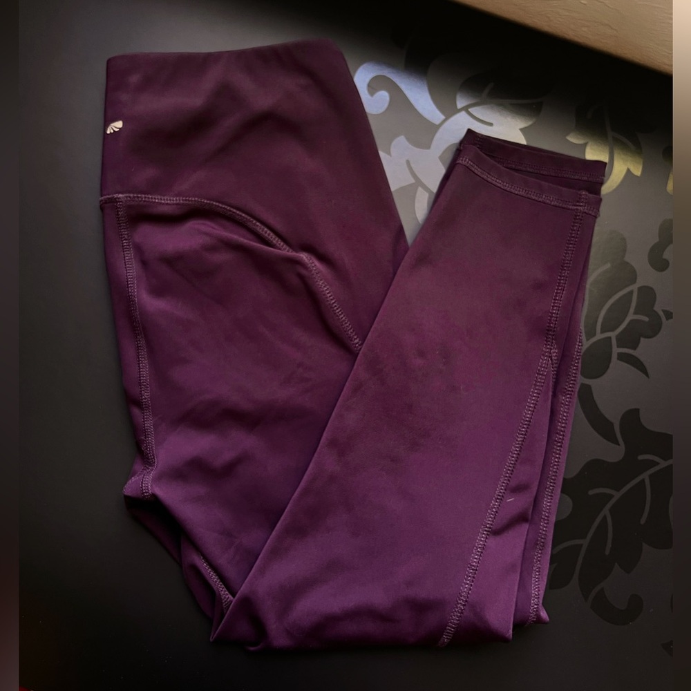 Marika Maroon 3/4 Leggings with Pockets